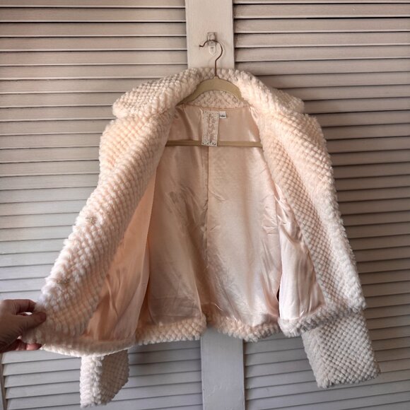 Lulu's Cozy Elegance Cream Faux Fur Textured Collared Jacket - Large - Picture 8 of 8